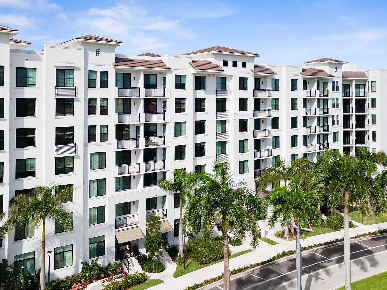 Indigo West Palm Beach — Photo 2