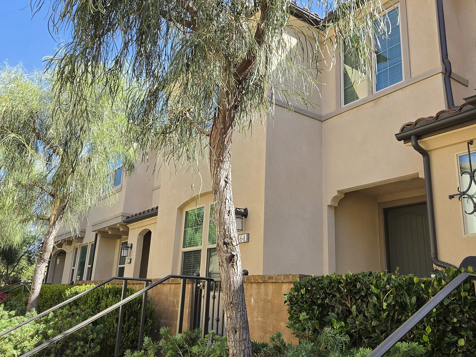 3 bed, 1563 sqft, $4,500 — Photo 2