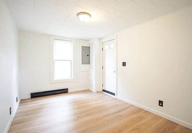 215 Eddy St — Photo 10