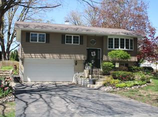 207 York Pl, New Lenox, IL 60451