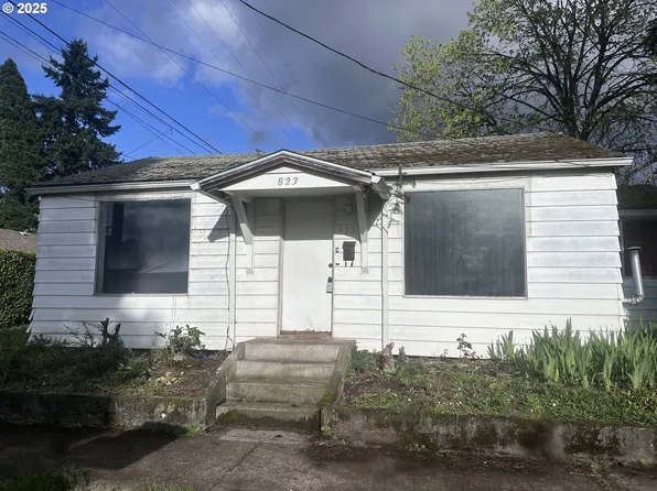823 4th St, Springfield, OR 97477