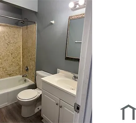 6076 Regent Mnr — Photo 21