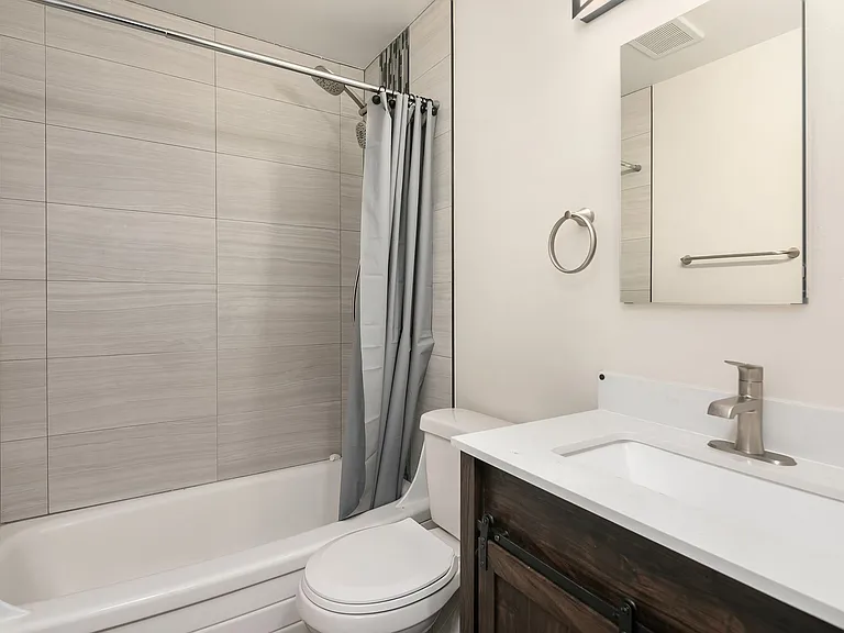 Cordova Apartments — Photo 20