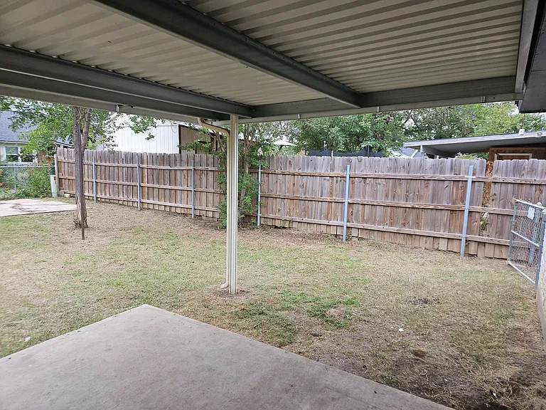 6908 Sunflower Cir N — Photo 21