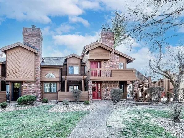 109 Hemingway Ln, Weldon Spring, MO 63304