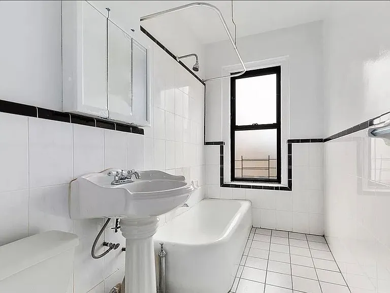 40 Sherman Ave #A4 — Photo 4