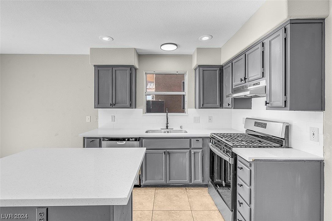 8013 Cimarron Ridge Dr Unit 101, Las Vegas, NV 89128 | Zillow
