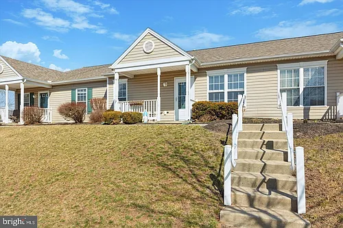 110 W Harmony Dr #107 Photo 1