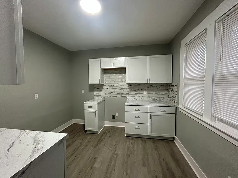 1933 Taylor St #2 — Photo 3