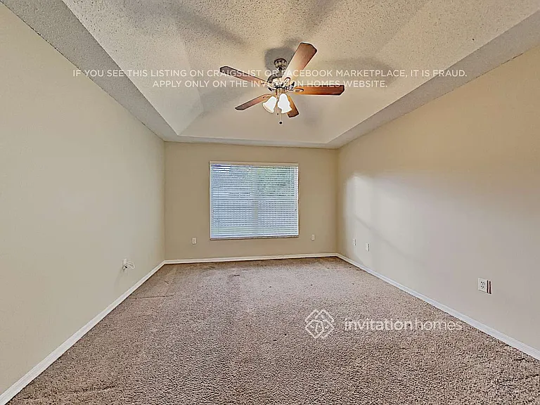 10698 SW 20th Ct — Photo 12