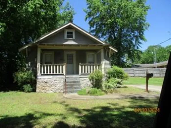 355 E Chestnut St, Batesville, AR 72501