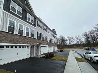 15 Lilac Cir, Mount Laurel, NJ 08054