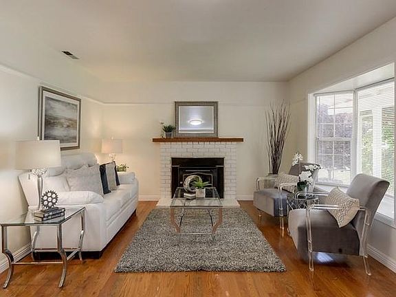 4th image of 5076 Leigh Ave