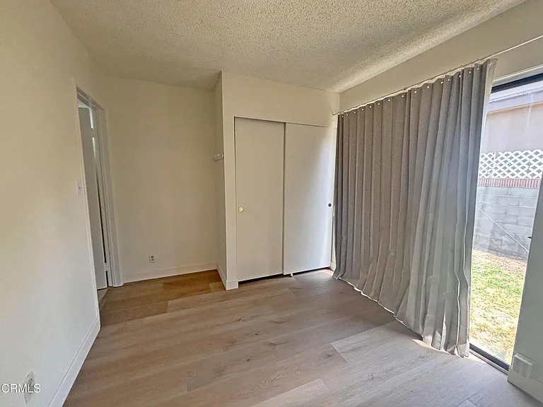 5612 Glickman Ave — Photo 17