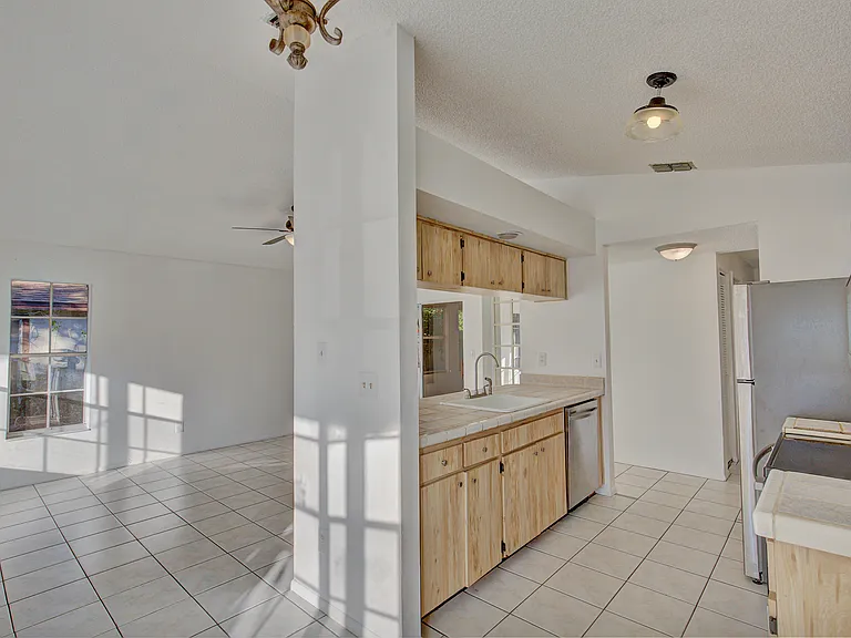3683 Wynford Dr — Photo 5