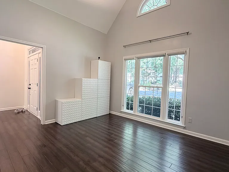 950 Lancaster Walk — Photo 5