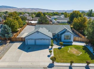 201 Oasis Dr, Sparks, NV 89441