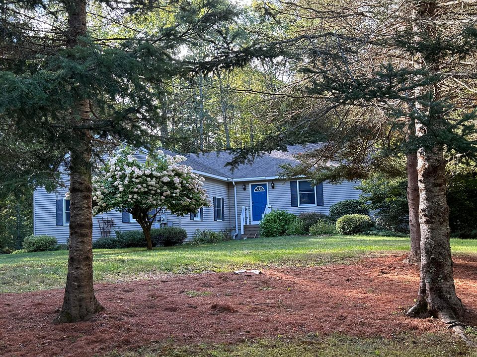 2nd image of 15 Royal Oak Circle