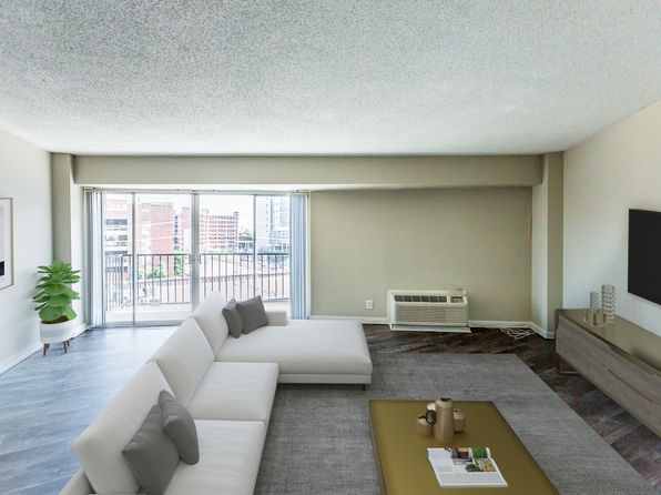 305 S Bellevue Blvd #703