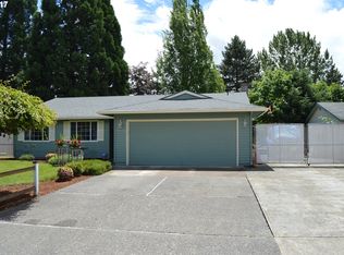 1834 NE Lilac St, Hillsboro, OR