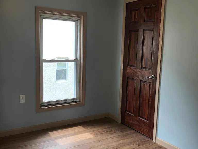 120 Market St — Photo 8