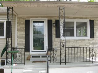 11 Left Wing Dr, Baltimore, MD 21220