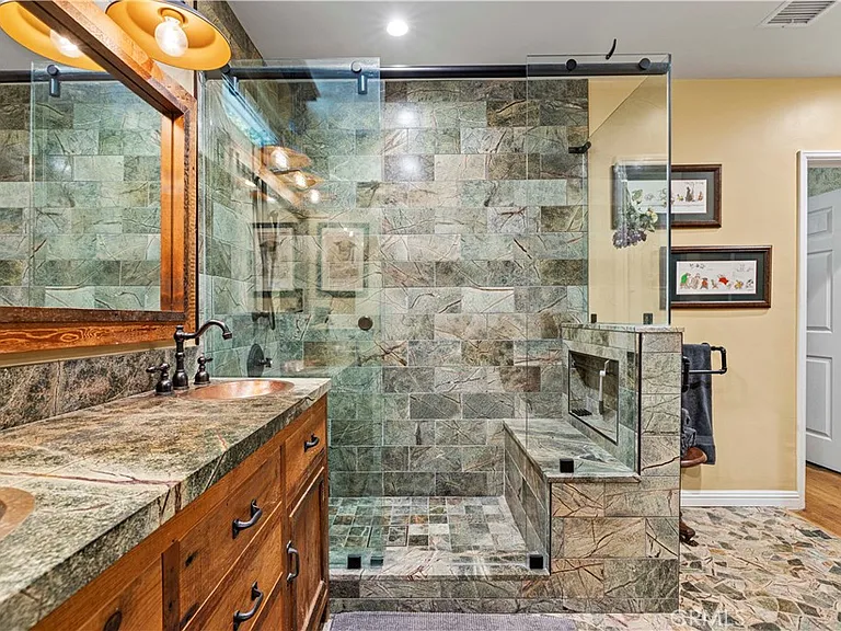 4416 Morella Ave — Photo 36