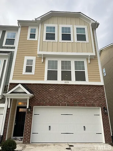 1078 Manorhaven Dr Photo 1