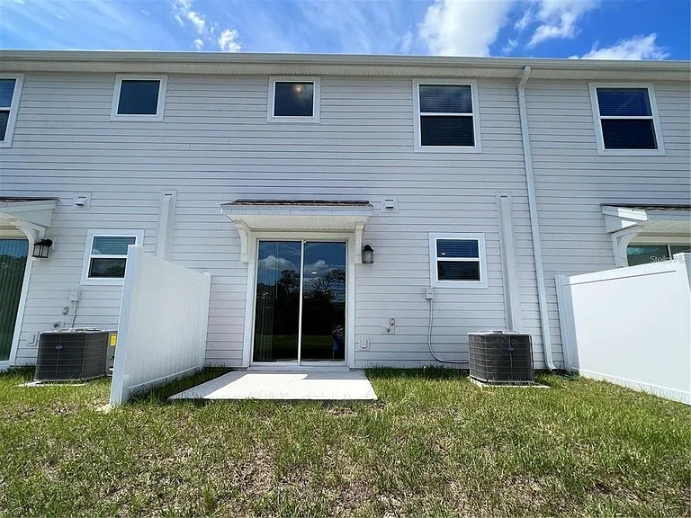 7501 Stone Creek Trl — Photo 17