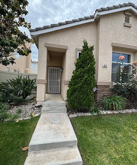 1072 Sunbeam Ln — Photo 4