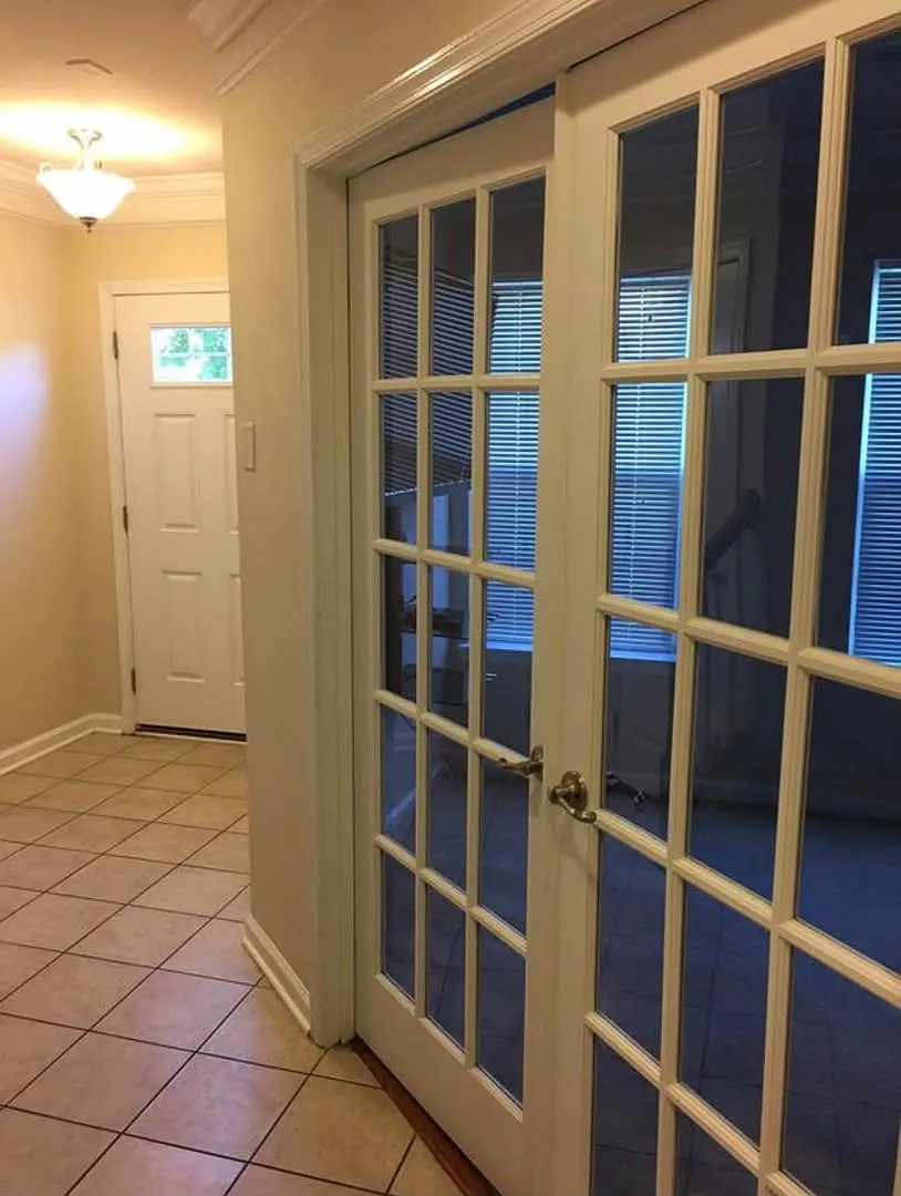 4 bed, 2000 sqft, $1,050 — Photo 3