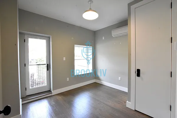 Rented by null | media 50