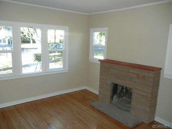 5th image of 1828 N Marengo Ave