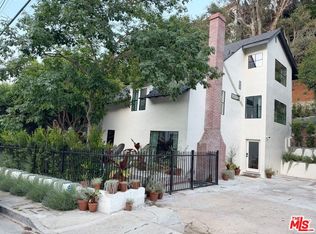 8334 Kirkwood Dr, Los Angeles, CA 90046