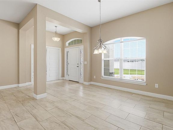 5th image of 9097 SE 48th Court Rd