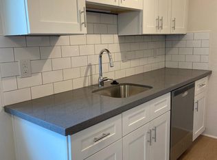 1545 NW 52nd St APT 3, Seattle, WA 98107