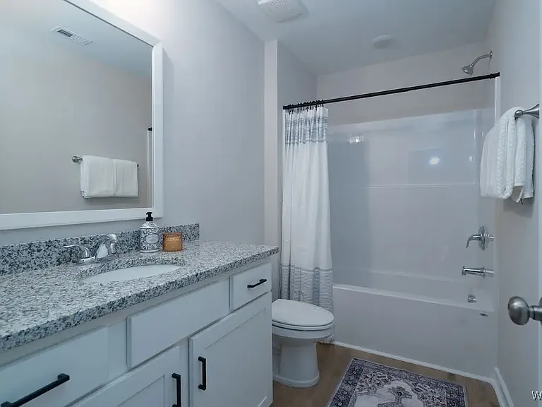 22105 Cove Ln — Photo 26