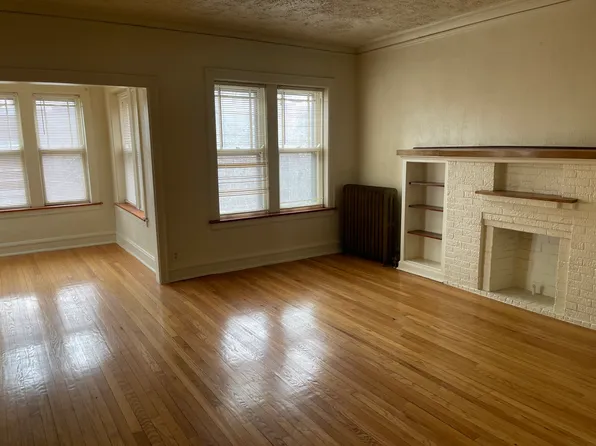 7800 S Cornell Ave #2/3, Chicago, IL 60649
