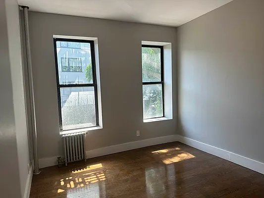 Rented by Premier One Realty LLC | media 8