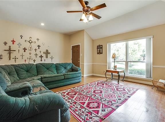 5th image of 5601 Indian Hills Dr