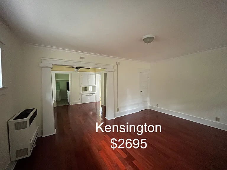 1161 W Kensington Rd — Photo 2