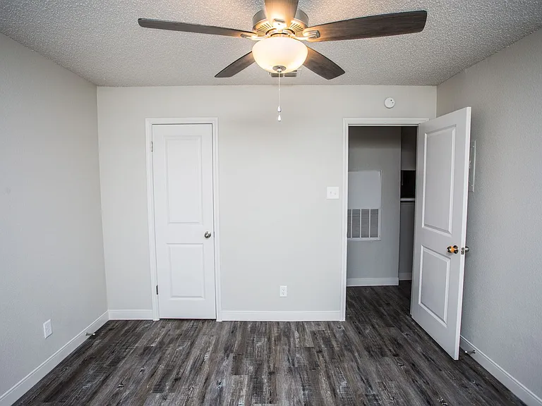 Saddlewood Apartments — Photo 79
