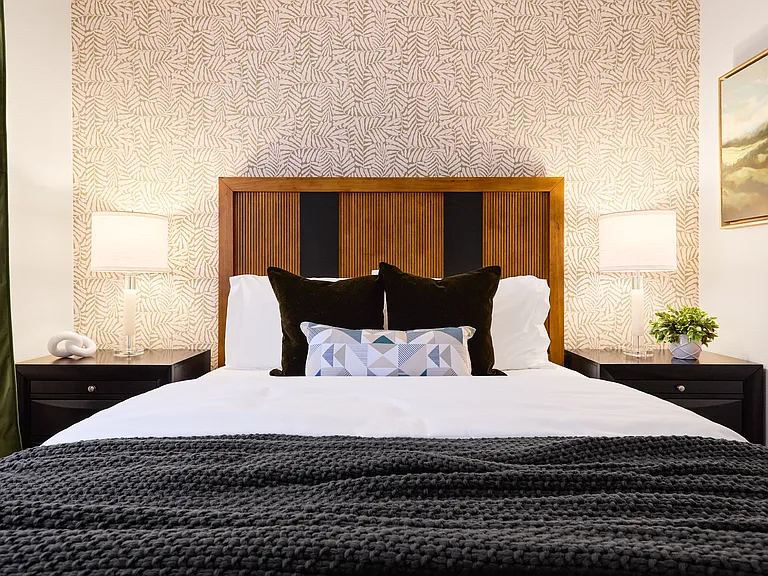 1st Floor Bedroom: New Queen Size Bed
