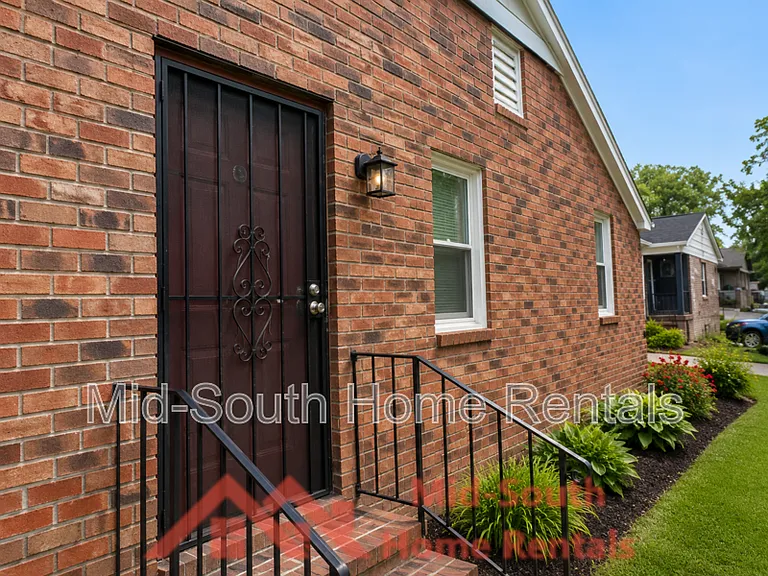 300 Rosedale Ave #A — Photo 1