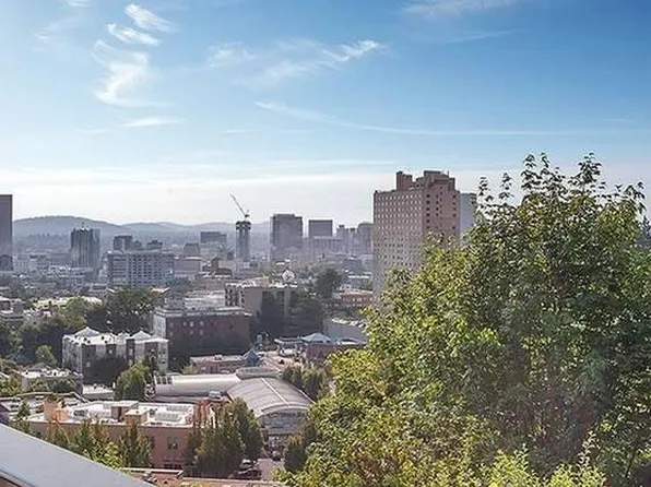 212 NW Uptown Ter APT 2B, Portland, OR 97210