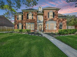 15623 Lake Lodge Dr, Houston, TX 77062