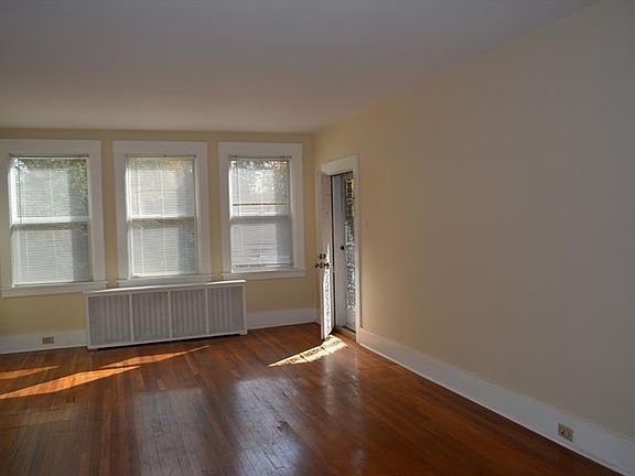 Spacious, sunny front living room