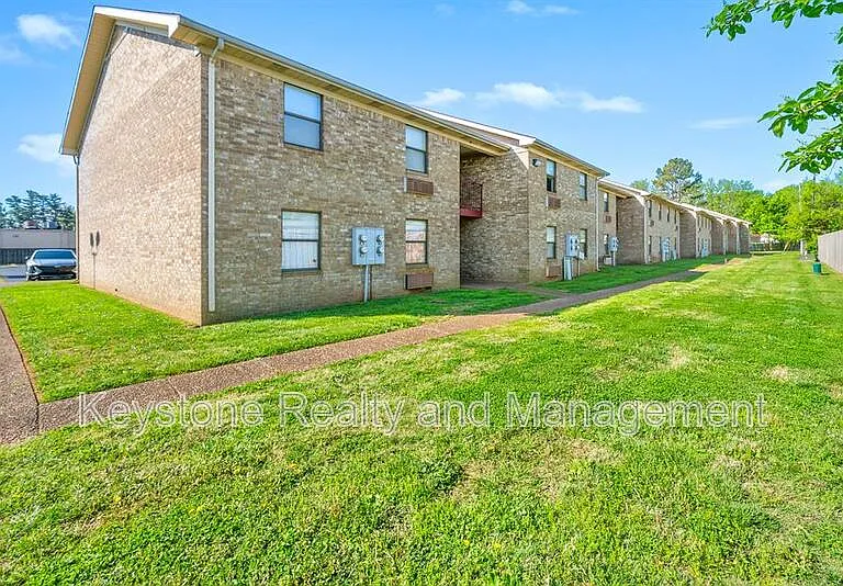 100 Laurel Cove Dr — Photo 13