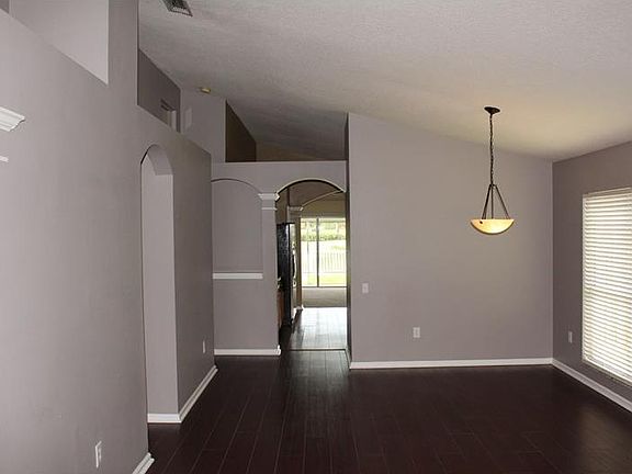 4th image of 3201 Keswick Ct