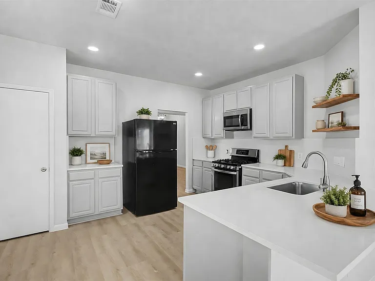 4351 Palmer Plantation Dr — Photo 12